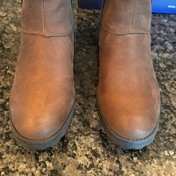 White mountain Breana boot NIB 8.5 - Picture 3 of 9